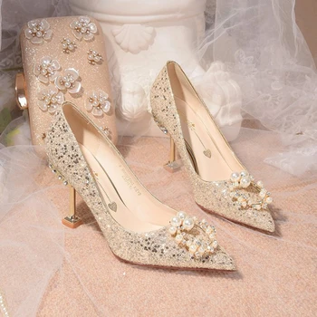 Сватбени обувки за жени, Новост 2022 г., дамски обувки на висок ток цвят шампанско и злато с кристали, дамски сватбени обувки с остър пръсти и кристали
